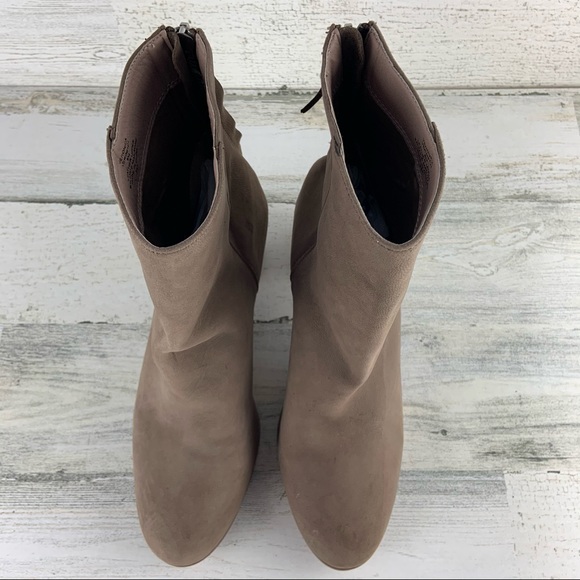 STEVEN by Steve Madden Veronica Tan Boots 8M - Picture 2 of 11